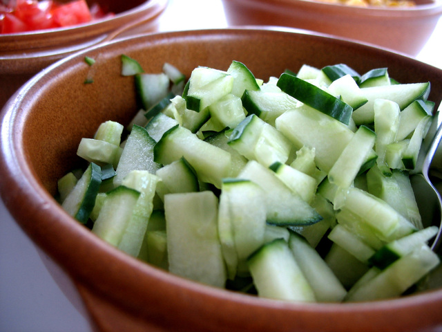 chopped-cucumber-1327726-640x480