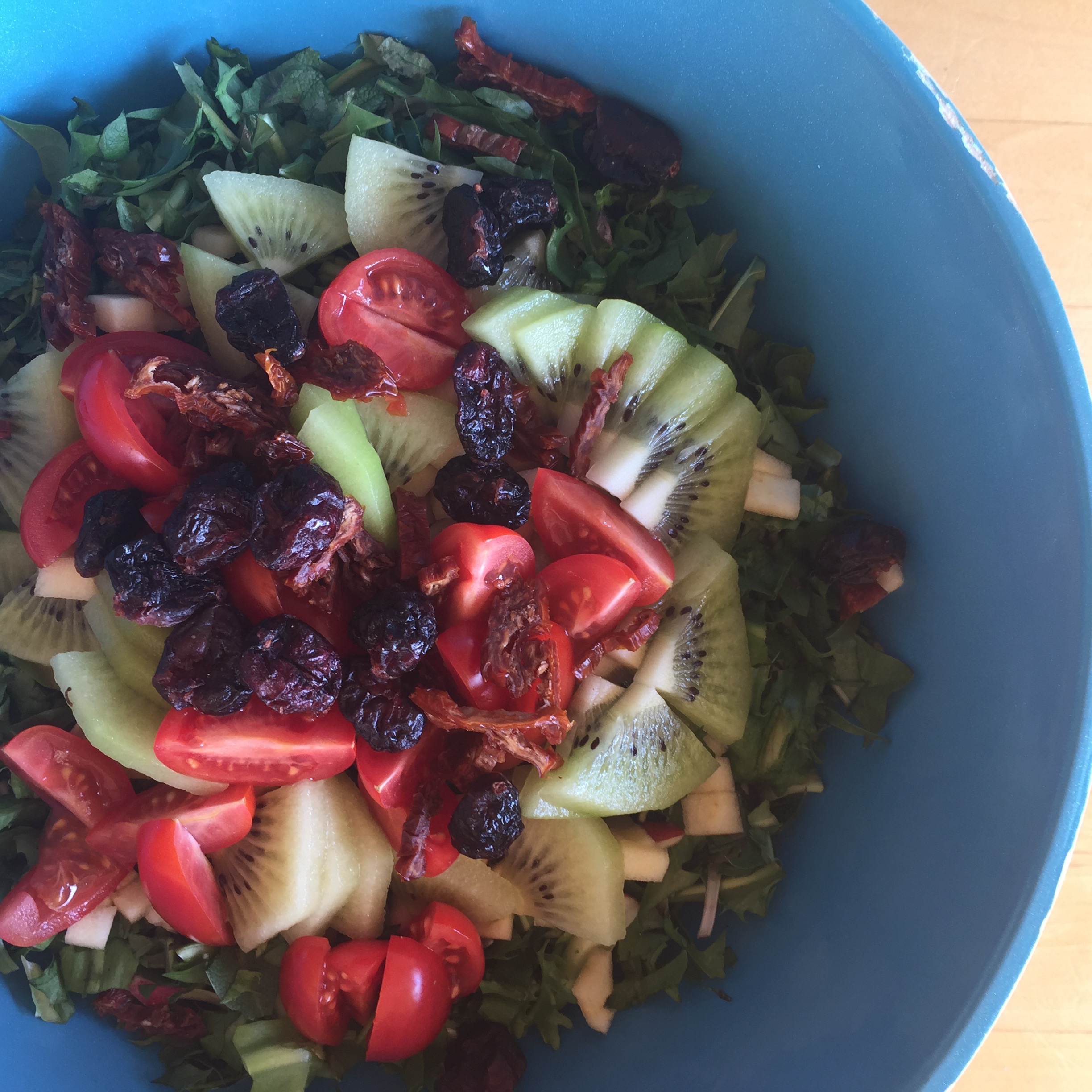 Salade détox de dents-de-lion (pissenlits)